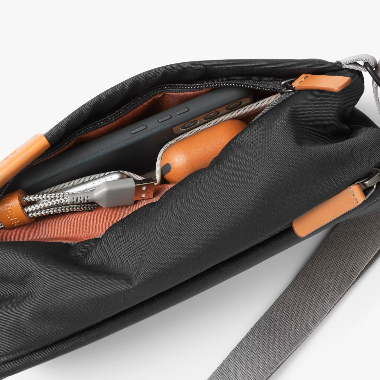 BX® Bellroy Sling bag